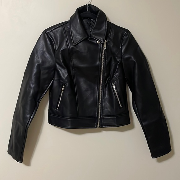 Ardene - Short Faux Leather Biker Jacket - Black - Small - Picture 2 of 5